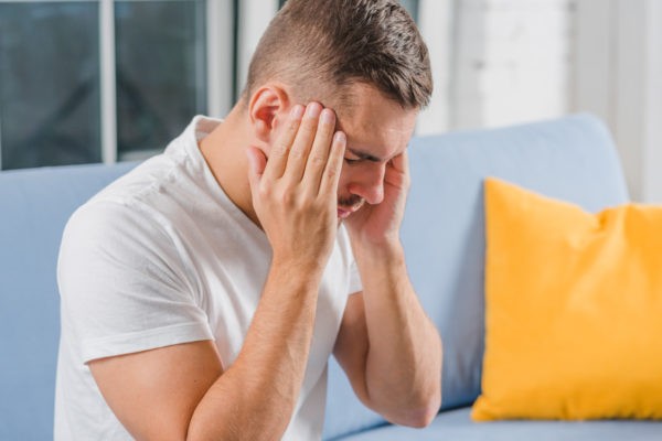 Ból głowy - jak rozpoznać migrenę? migrena bole glowy 3 600x400